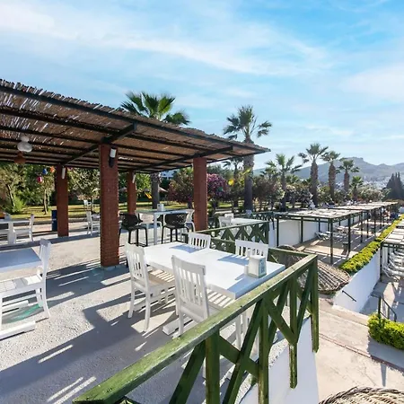 Peaceful Flat With Backyard In Bodrum