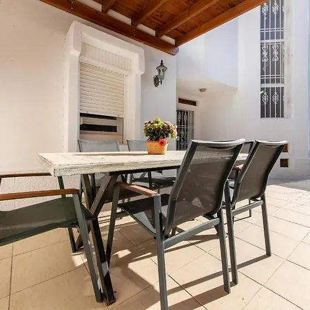 Peaceful Flat With Backyard In Bodrum Akyarlar