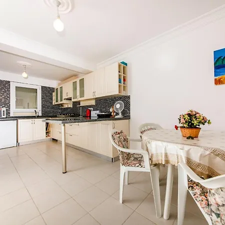 Peaceful Flat With Backyard In Bodrum