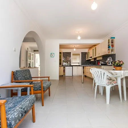 Villa Peaceful Flat With Backyard In Bodrum *