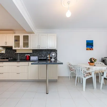Villa Peaceful Flat With Backyard In Bodrum